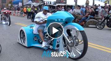 Custom Motorcycles On Main Street | Daytona Bike Week 2022