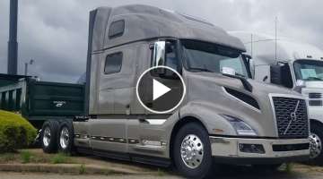 2021 Volvo VNL 860 Semi Truck Full Walkaround Exterior and Interior
